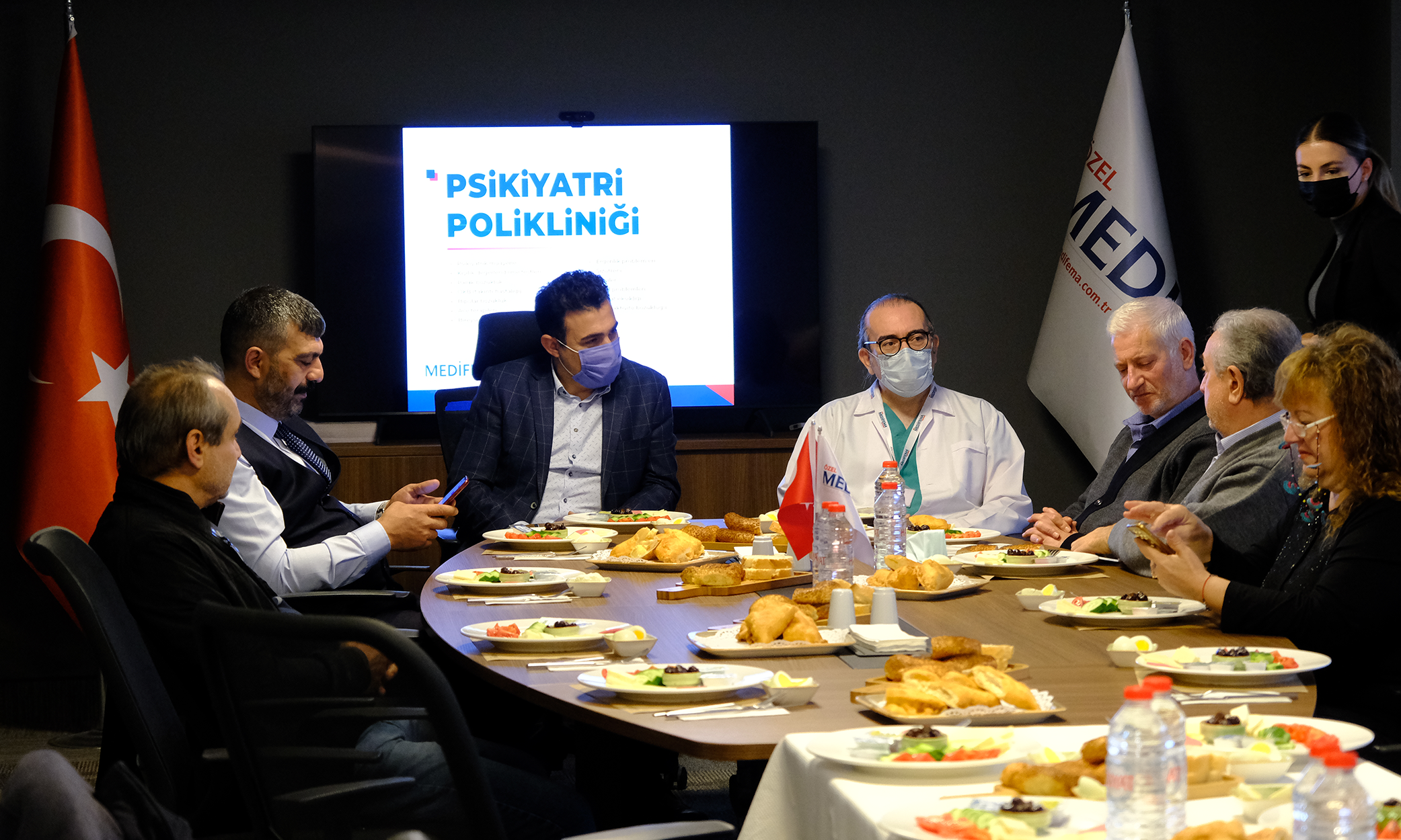 Gaziemir Muhtarları ile tanışma kahvaltısı